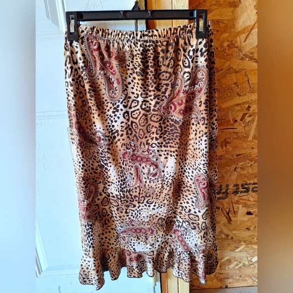 Susan Lawrence Dresses & Skirts - Leopard Print Paisley Skirt